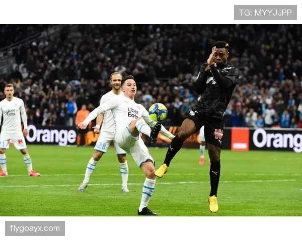 亨德森中场价值飙升，老将状态回暖助球队前景可期