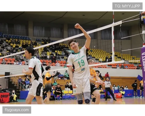 Rodrygo赛前热身秘笈曝光，独特备战方式引热议